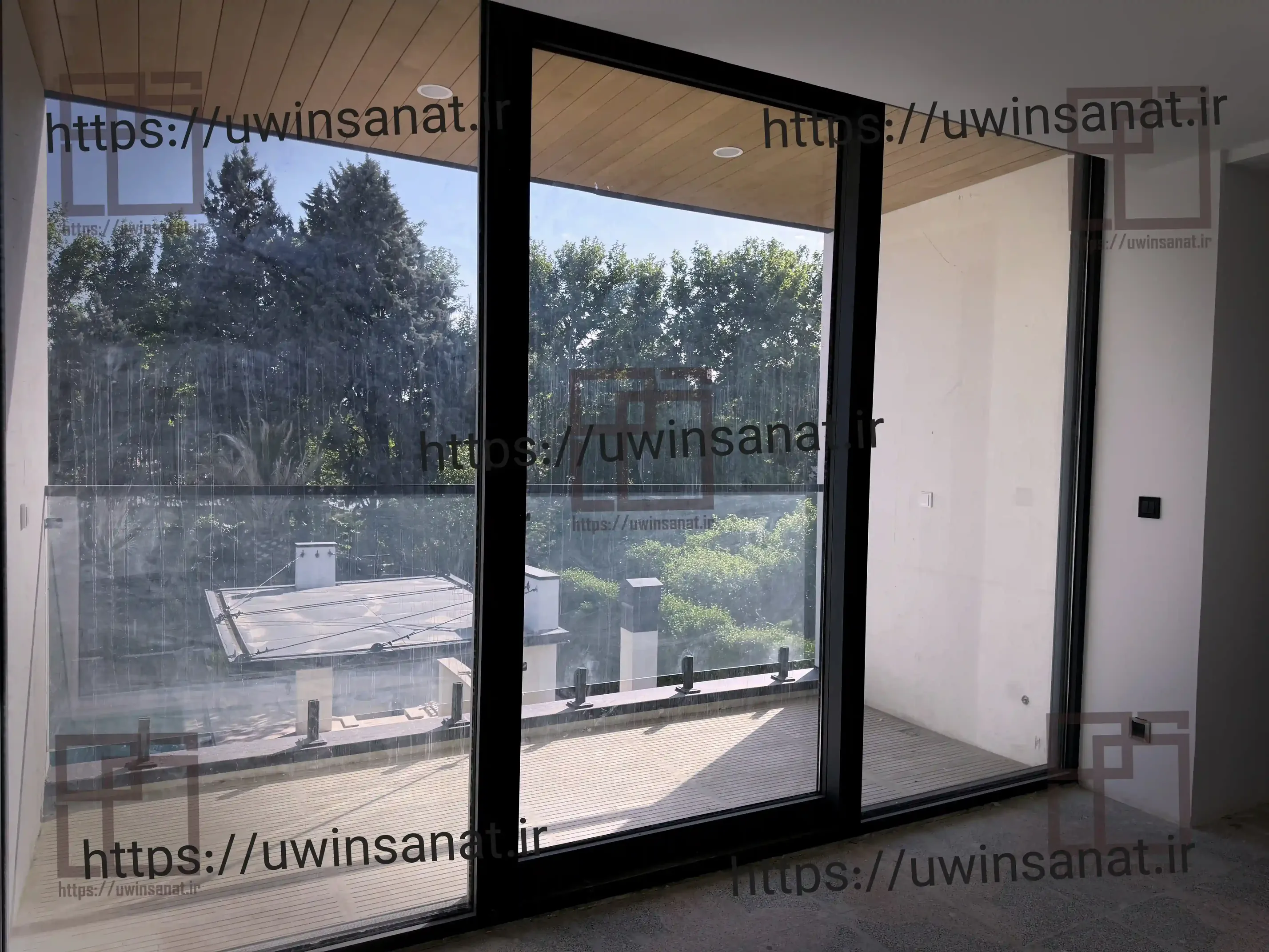 اجرای نمای کرتین وال برای ساختمان ویلایی در فردیس کرج